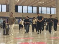 【E1】日本代表、歓喜から一夜明け帰国の途　長友、ジャーメインらが姿見せる　リーグ戦は19日再開