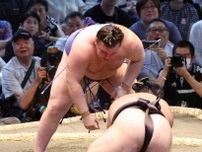 安青錦が快進撃！今場所2度目内無双、霧島破り3連勝　横綱・大の里は貫禄4勝目、連敗阻止