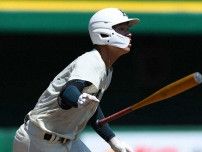【高校野球】報徳学園　神戸国際大付に8回コールド勝ちで4強　山岡純平が3ラン含む3安打3打点