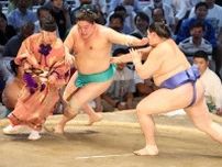 大の里　ヒヤリ3敗死守　取り直しで一山本を押し出した「しっかり集中して良かった」