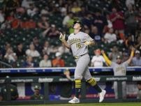 アスレチックス新人カーツ　MLB史上最年少22歳で1試合4発の快挙　1試合19塁打もMLBタイ記録