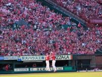 楽天ボイトが来日後初の決勝弾で、4位西武に1厘差肉薄