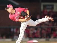 楽天・藤平　母校の甲子園出場を祝福　自身は1回3奪三振で「気分よく投げられました」