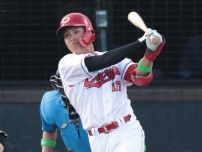 広島　前川誠太内野手と辻大雅投手を支配下へ　シーズン中の育成入団2人同時は球団初