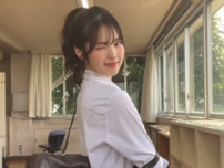 「制服姿可愛すぎる」美人女優、放課後の教室シチュで踊る"青春・カムバックダンス"を披露！ファン・フォーリンラブ