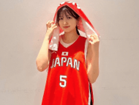 「もう！何でこんなに可愛いの！」バスケ美女子、熱き太陽カラーの”ユニフォームショット”が激カワだとファンうっとり！