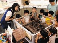 幼い子どもに戦争をどう伝えるか　恐ろしさを植え付けるだけでなく、向き合うために大人ができること