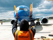 サウスウエスト航空、通期利益見通し引き下げ−経済不安が需要に影響
