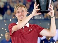 5年ぶり片手バック対決の決勝制しV