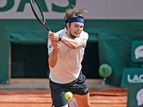 試合中断中に相手と食事