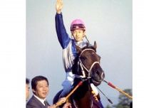 【名馬列伝】“天才を天才にした”スーパークリーク。オグリキャップ、イナリワンと「平成三強」を形成した稀代の名ステイヤー