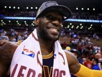 レブロンは「歴代最高の選手になるためにプレーしている」。元同僚が明かす“キング”の凄み「あの野郎は火星まで行こうとしているのさ」＜DUNKSHOOT＞