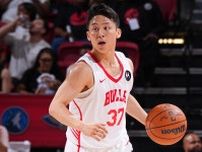 河村勇輝のブルズでの背番号は８に決定！球団史上13人目、“元エース”ザック・ラビーンの番号を背負うことに＜DUNKSHOOT＞