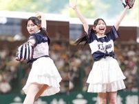 「ニコニコ笑顔が超最強！」ベルーナＤに舞い降りた人気アイドルの“キュートな始球式”が話題！「美しいフォームだ」「ギリノーバンすごい！」