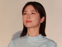 小芝風花＆仲里依紗、2人そろってダブルピースのお茶目なショットに「2人ともかわいい！」の声＜19番目のカルテ＞