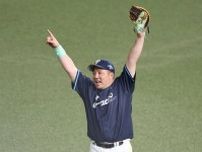 ソフトバンク・山川穂高「エグい」「弱いか〜」　佐藤輝のＨＲ競争を球拾い実況【オールスター】