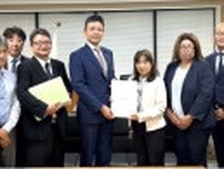 横浜市瀬谷区のケアマネ組織 処遇改善など求め、厚労大臣政務官に要望書 賛同署名９３４２筆とともに〈横浜市旭区・横浜市瀬谷区〉