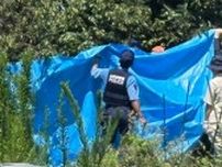 山形市に出没のクマを駆除、搬出　ブルーシートで囲み運び出す　県道の通行止めは解除
