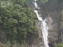 「落差日本一の滝」称名滝で男性死亡　滑落か　富山・立山町