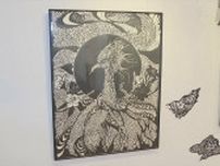 和紙をカッターで切り生き物を表現　切り絵作家深沢朝実さんの個展開催　北杜市・おいでやギャラリー