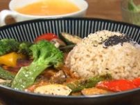 【焼津・カルマカフェ】屋上農園で作った野菜カレーを異国情緒あふれる空間で