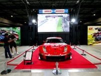 入口の大迫力なレーシングカー展示は「オートメッセ」名物！　　「スーパーGT」ブースは３台のGT500マシンで来場者をお出迎え【AMA2025】