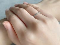 結婚指輪に重ねづけして“こなれ感”アップ！ 優美な繊細さを持つ「1DK Jewelry works」のジュエリー